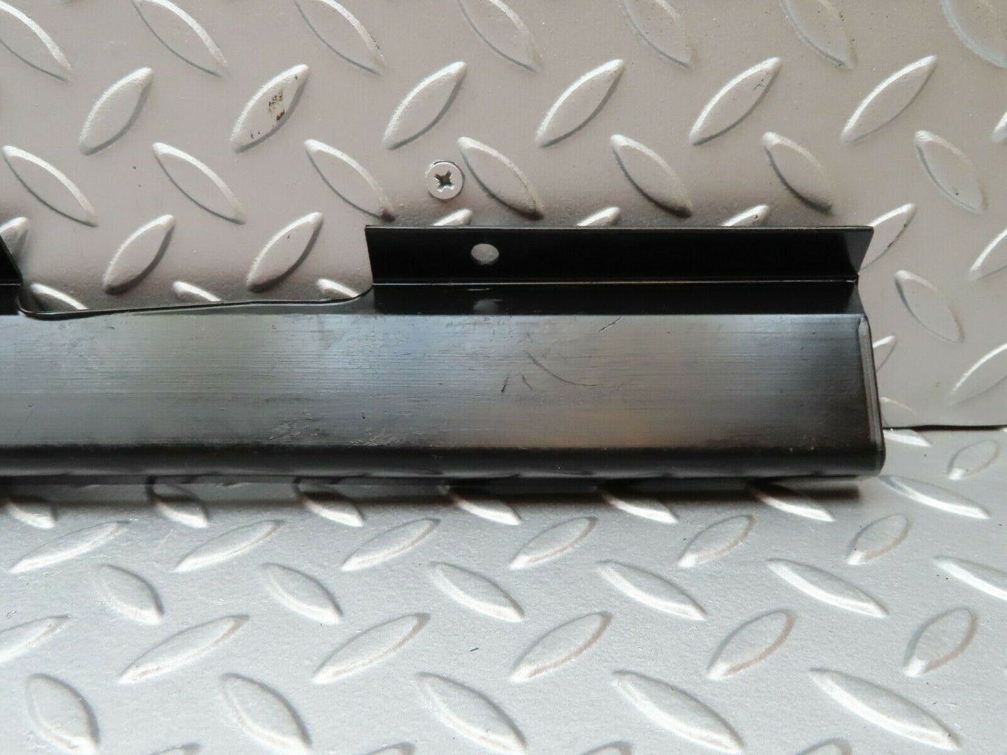 4398 Mercedes-Benz W123 230E Cabel Chanel Cover Front Left 1238210936