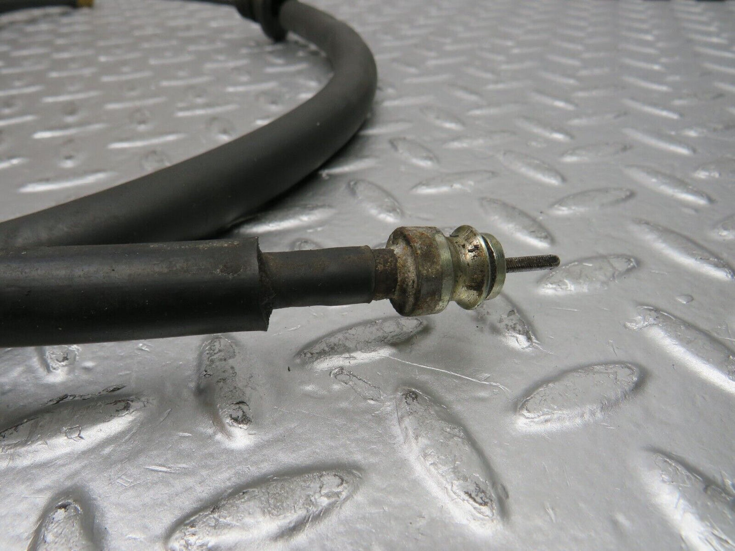 30526 Mercedes-Benz W124 230E Speedometer Cable 1245400568 For Automatic Gearbox