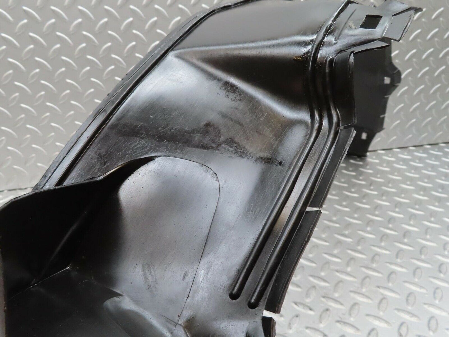 14716 Mercedes-Benz W201 190E Inner Mudguard Panelling Front Left 2018841135