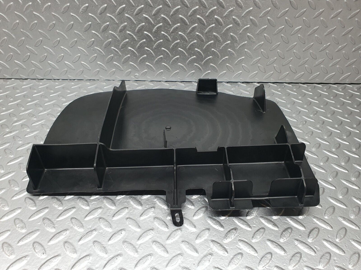 42724 Mercedes-Benz W201 190 2.0L Front Left Floor Cable Channel Cover 2016841137