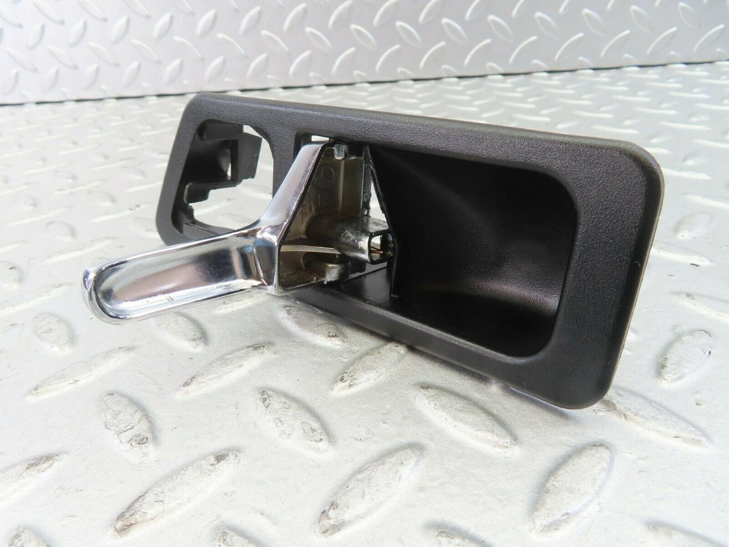10378 Mercedes-Benz W201 190E Left Interior Door Handle 2017660164