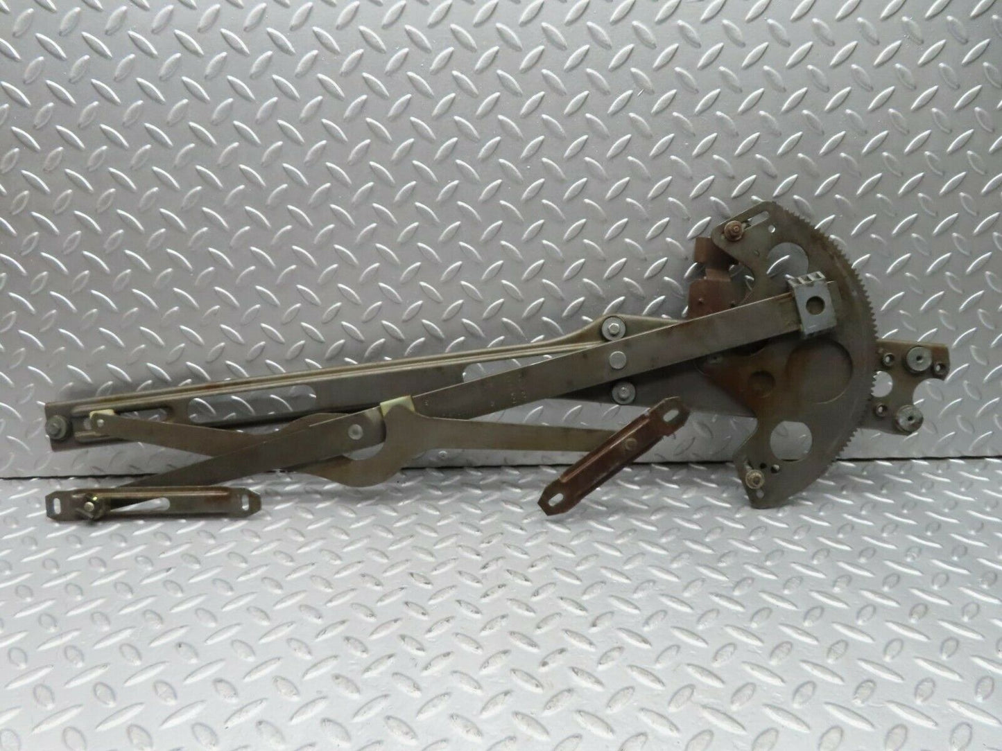 16639 Mercedes-Benz C107 380SLC Front Left Power Window Regulator 1077200746