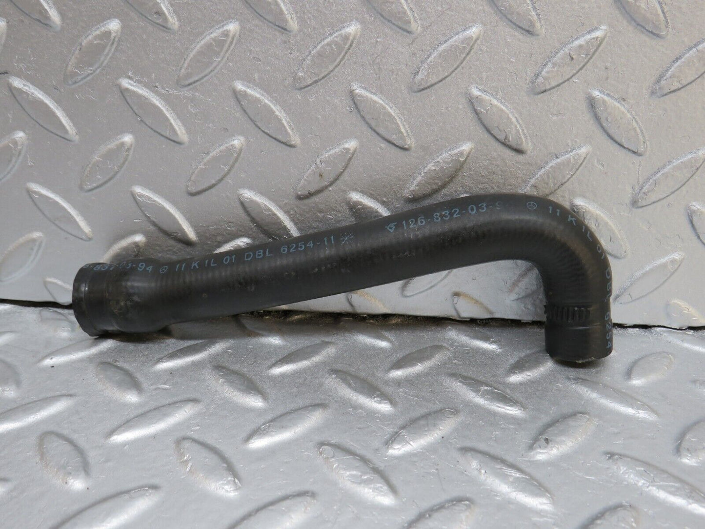 37024 Mercedes-Benz C126 420SEC Coupe Heater Hose Pipe 1268320394 1268321294