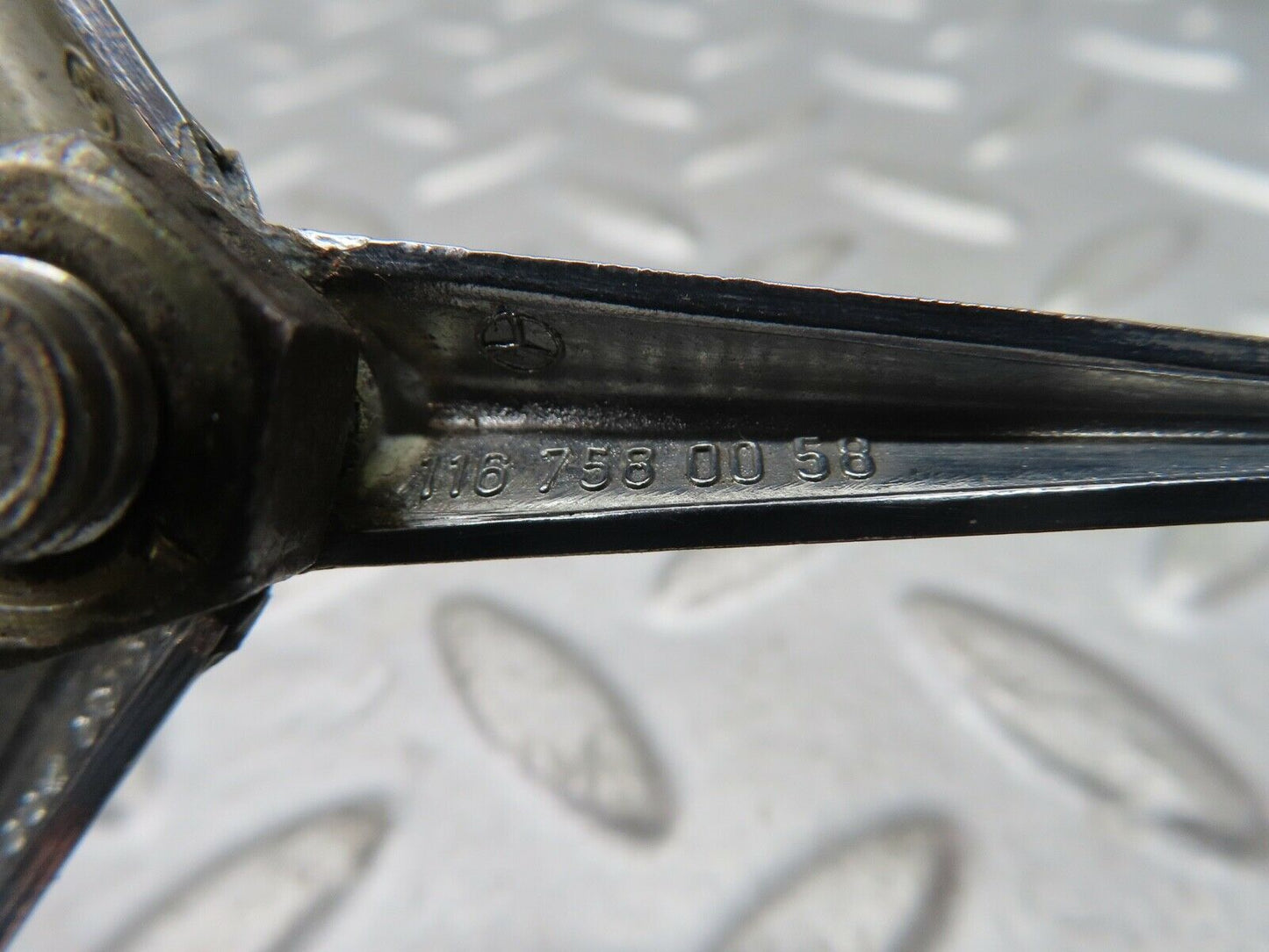 17695 Mercedes-Benz W116 450SEL Trunk Lid Badge Emblem 1167580058
