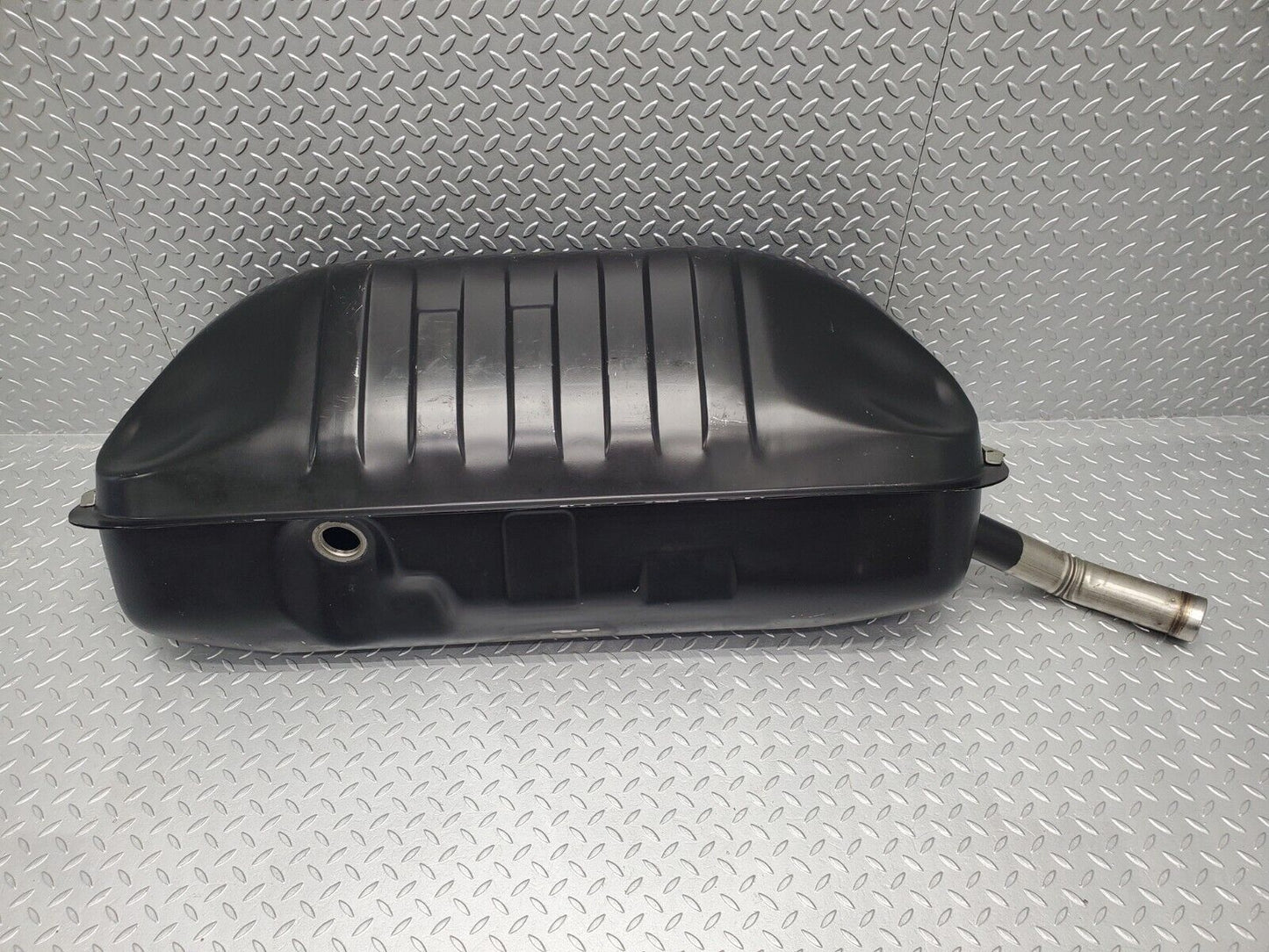 46063 Mercedes-Benz W126 420SE Fuel Tank