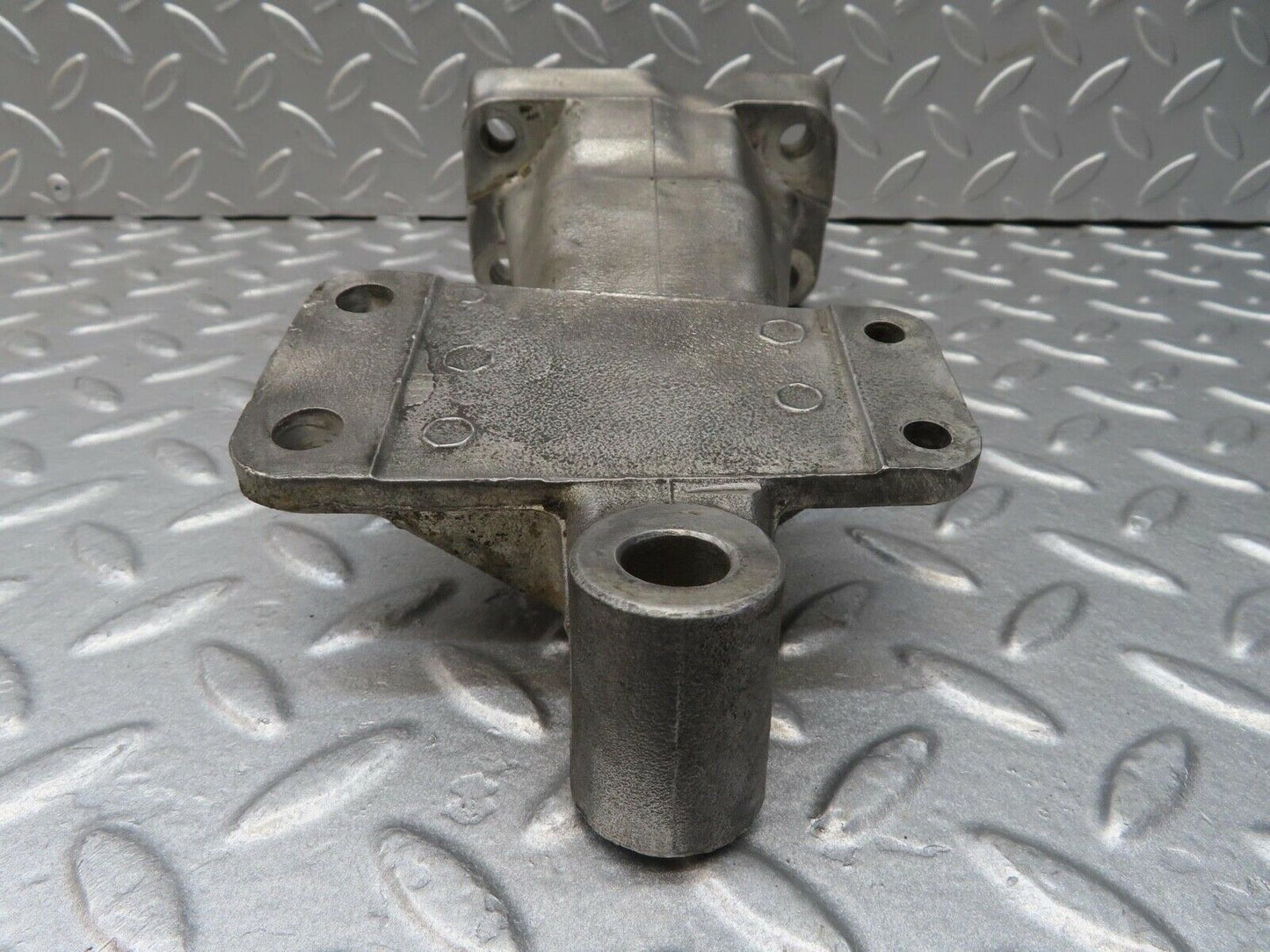 12814 Mercedes-Benz W111 220SE Engine Mount Bracket Left Side 1272230204