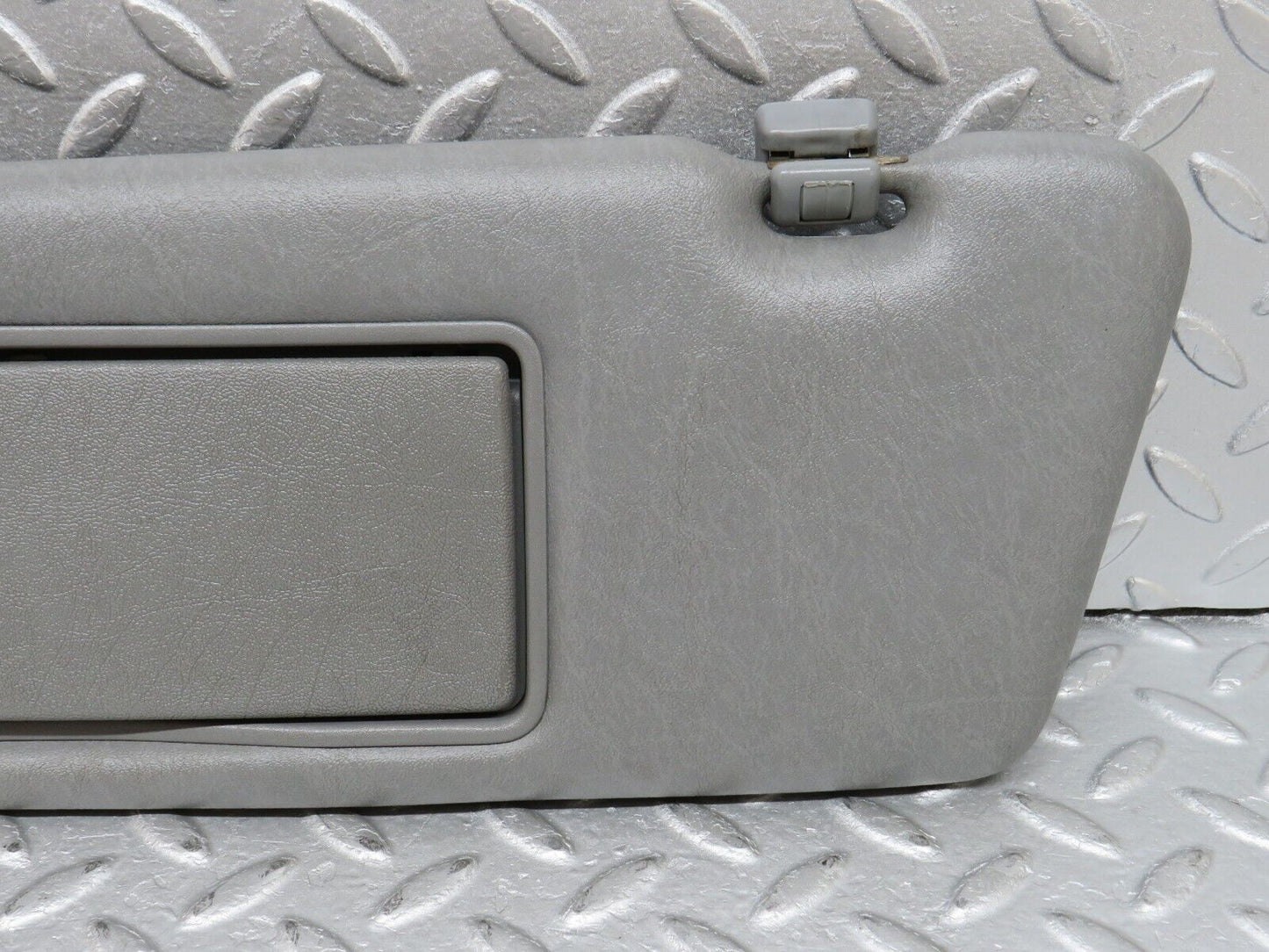 35970 Mercedes-Benz W126 420SE Sun Visor Left Side Grey