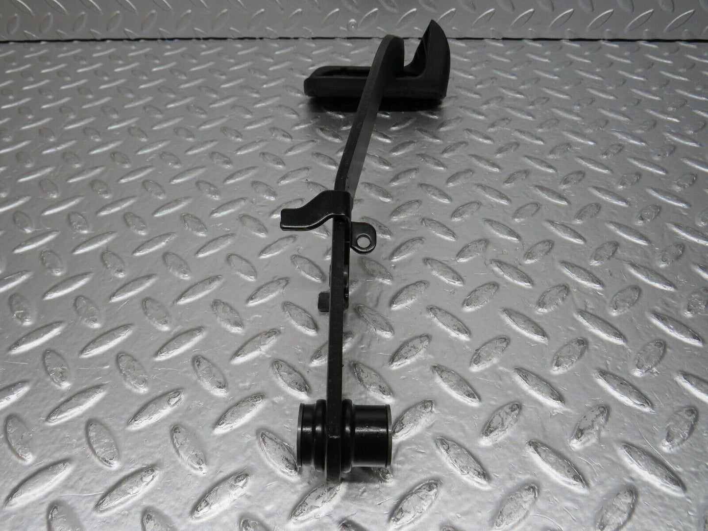 31698 Mercedes-Benz W201 190LE 1.8L Brake Pedal 1232910082