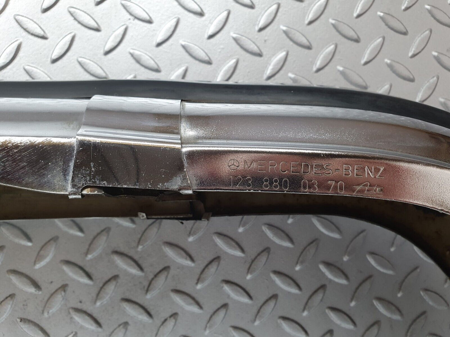 44198 Mercedes-Benz C123 230CE Coupe Front Bumper 1238800270 1238800970 1238800470 1238800370
