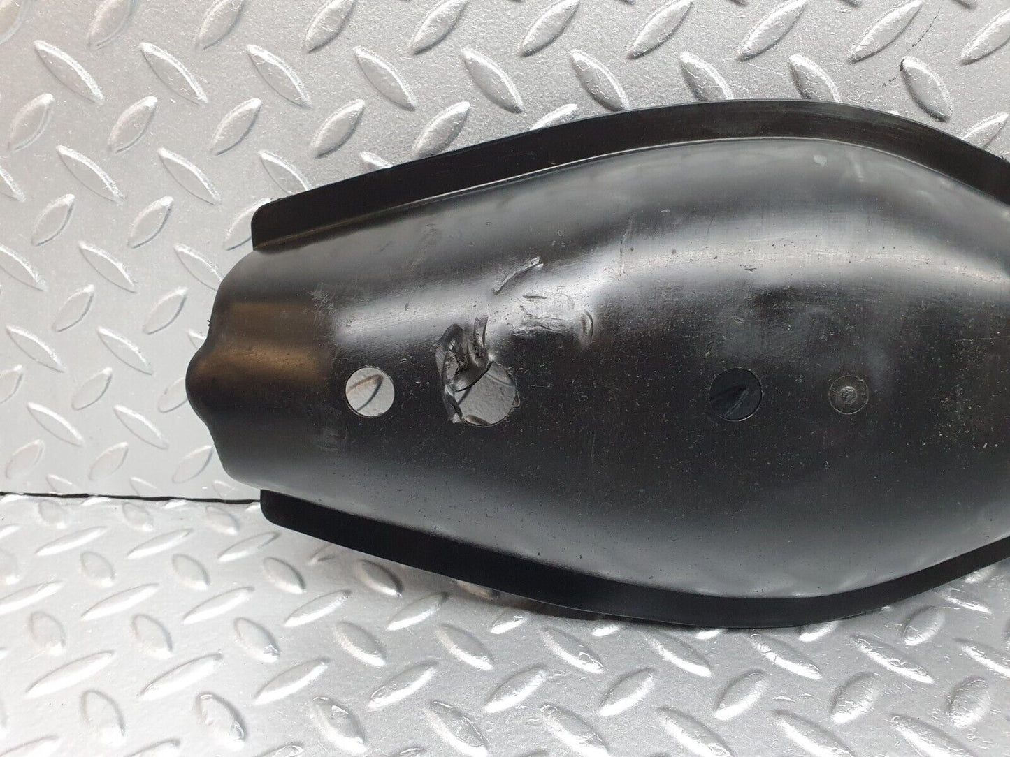41779 Mercedes-Benz W202 C200 Rear Control Arm Cover 2x 1293520189 1293520188