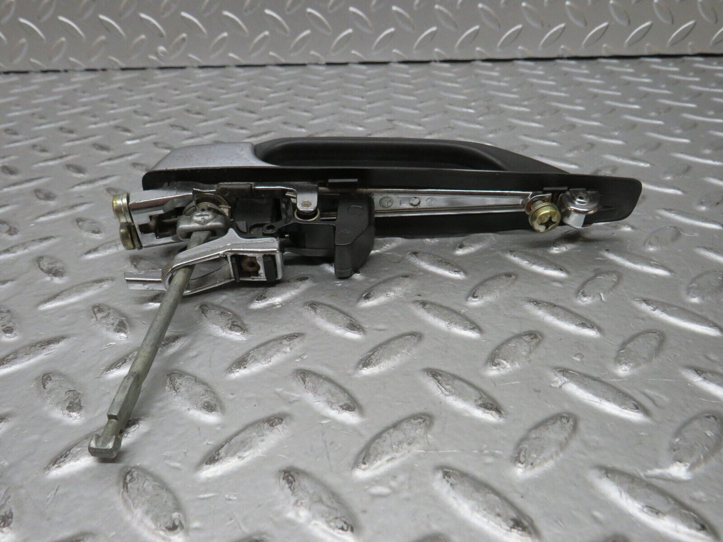 28894 Mercedes-Benz W123 230E Front Left Exterior Door Handle
