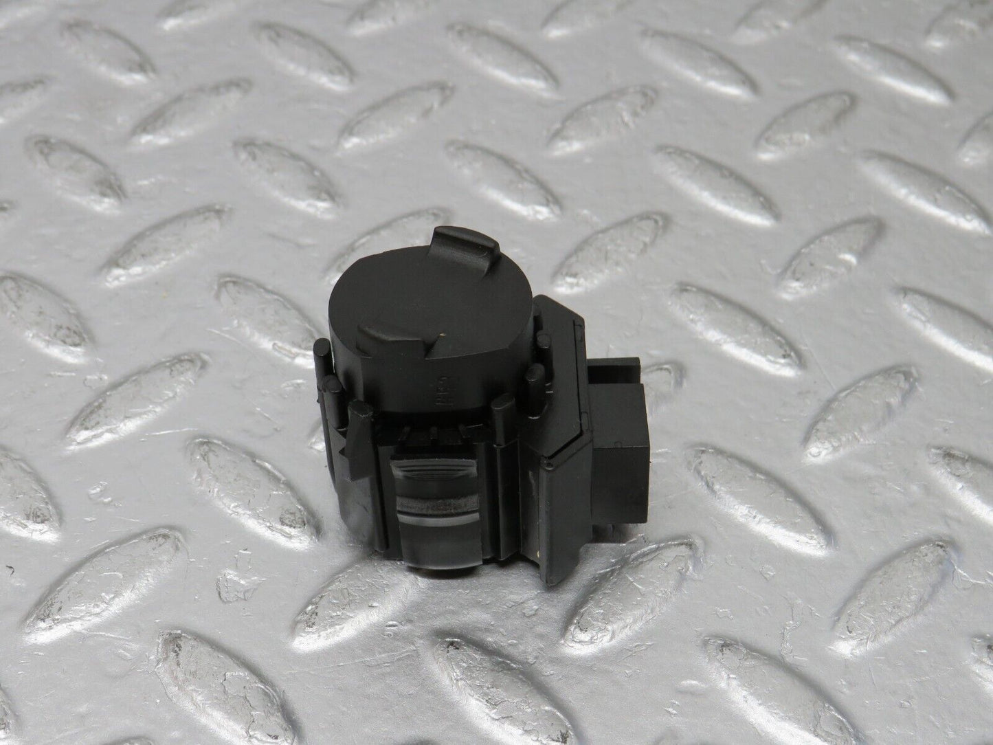 38836 Mercedes-Benz W201 190E 2.6L Kick Down Switch 0025452214