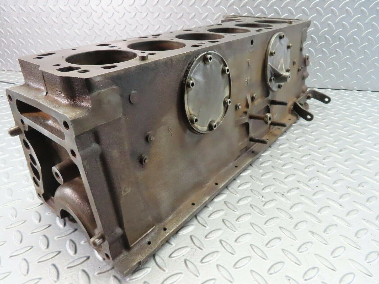 9535 Mercedes-Benz W111 Engine Block M127 1270110601