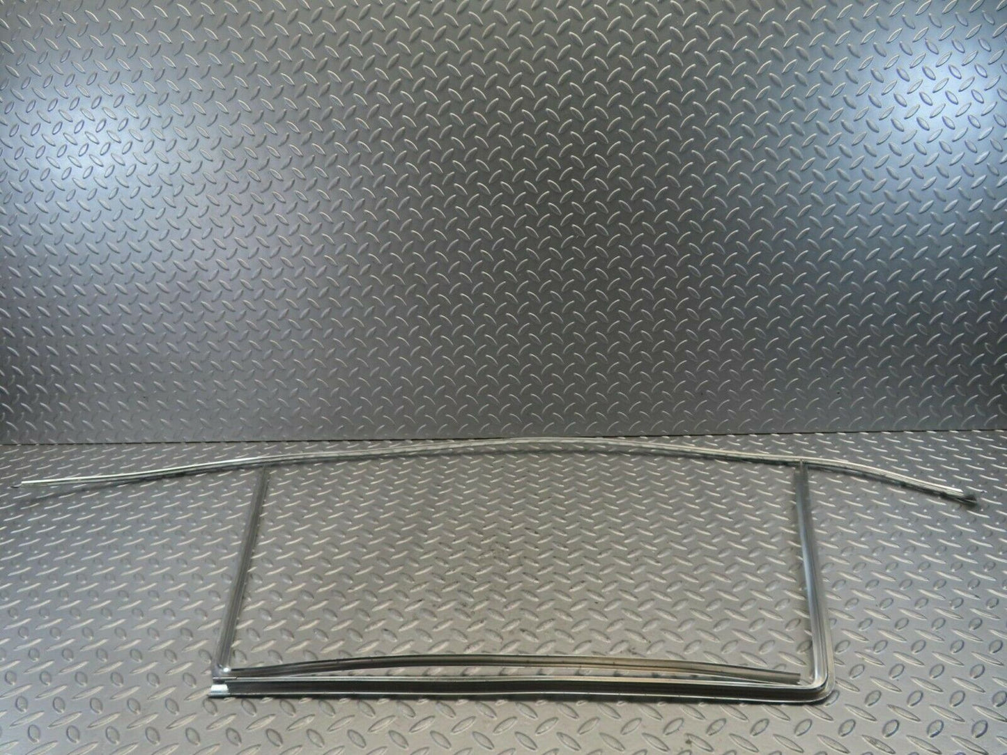 11587 Mercedes-Benz C123 230CE Coupe Front Windscreen Chrome Frame