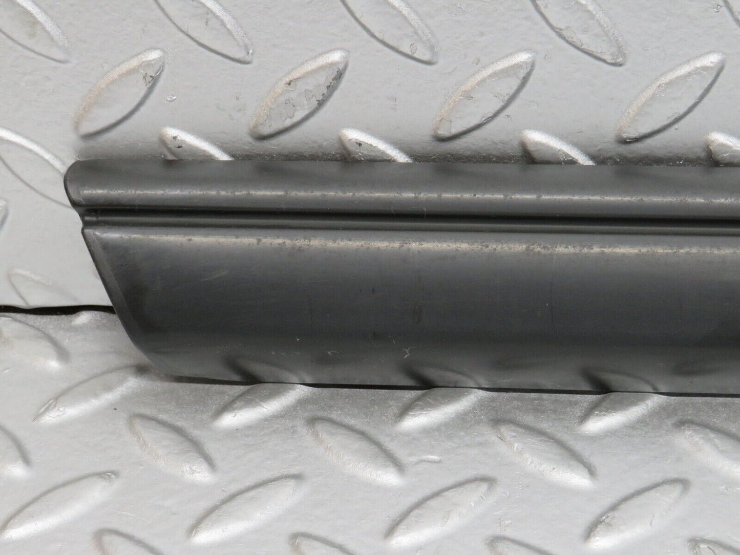 32303 Mercedes-Benz S124 300TE Wagon Rear Right Door Lower Moulding Trim