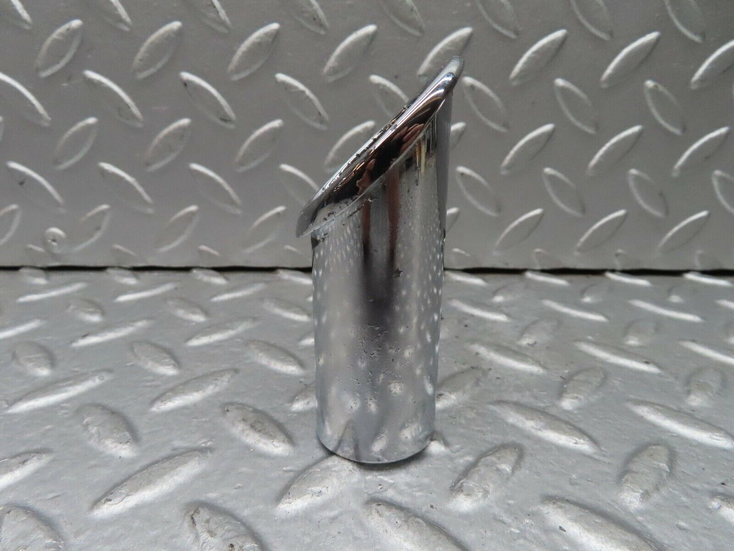 18234 Mercedes-Benz W111 220SE Coupe Dashboard Chrome Air Vent