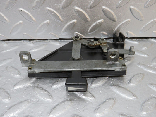 39832 Mercedes-Benz R107 350SL Air Vent Control Lever Right 1078300485