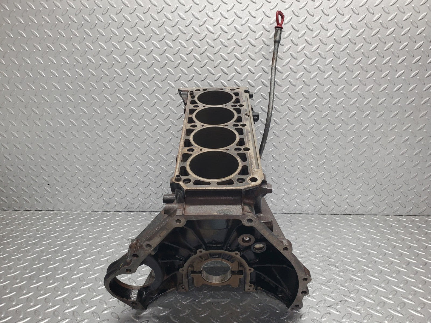 W124 Wagon engine block used OEM
