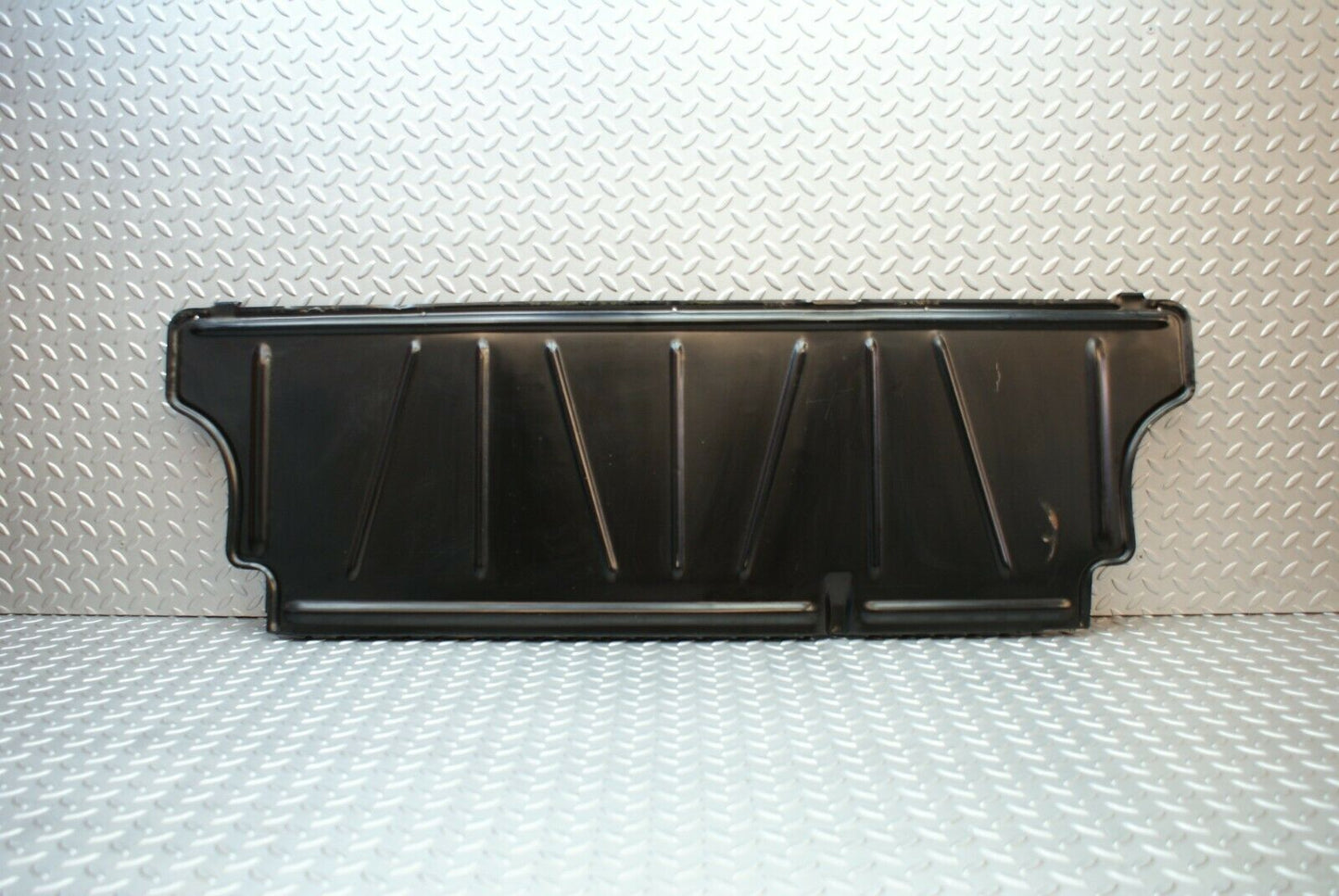 2471 Mercedes-Benz W123 280E Fuel Tank Cover Plate