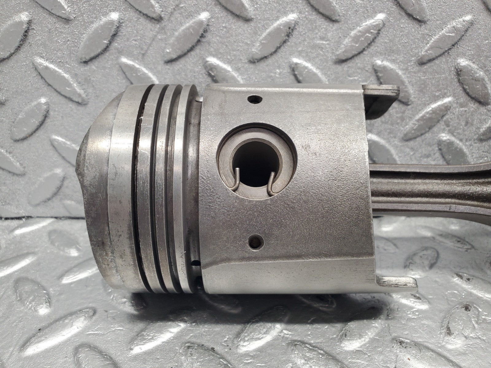 W112 piston and connecting rod new OEM