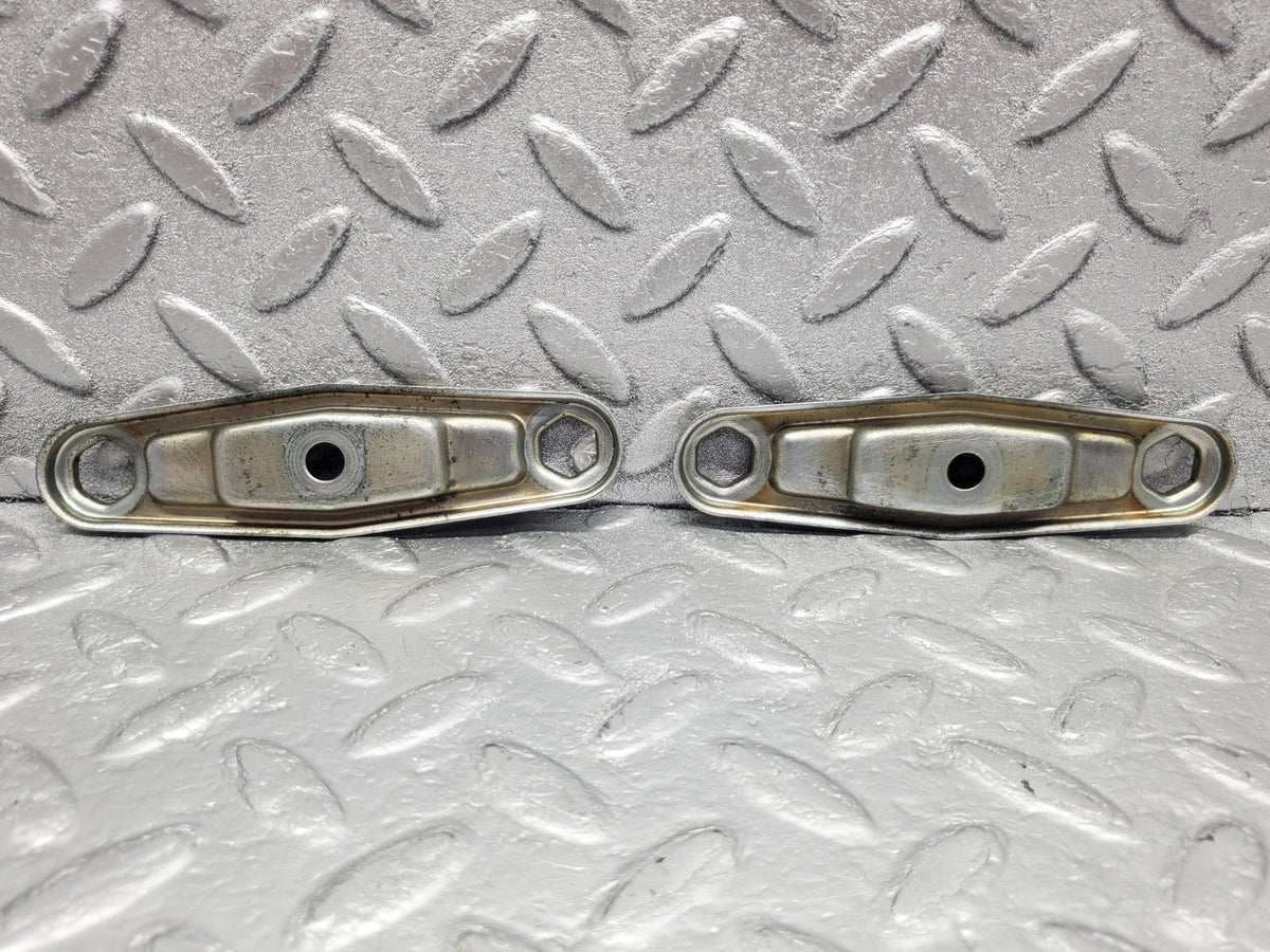 W201 Baby Benz fuel injector bracket used OEM