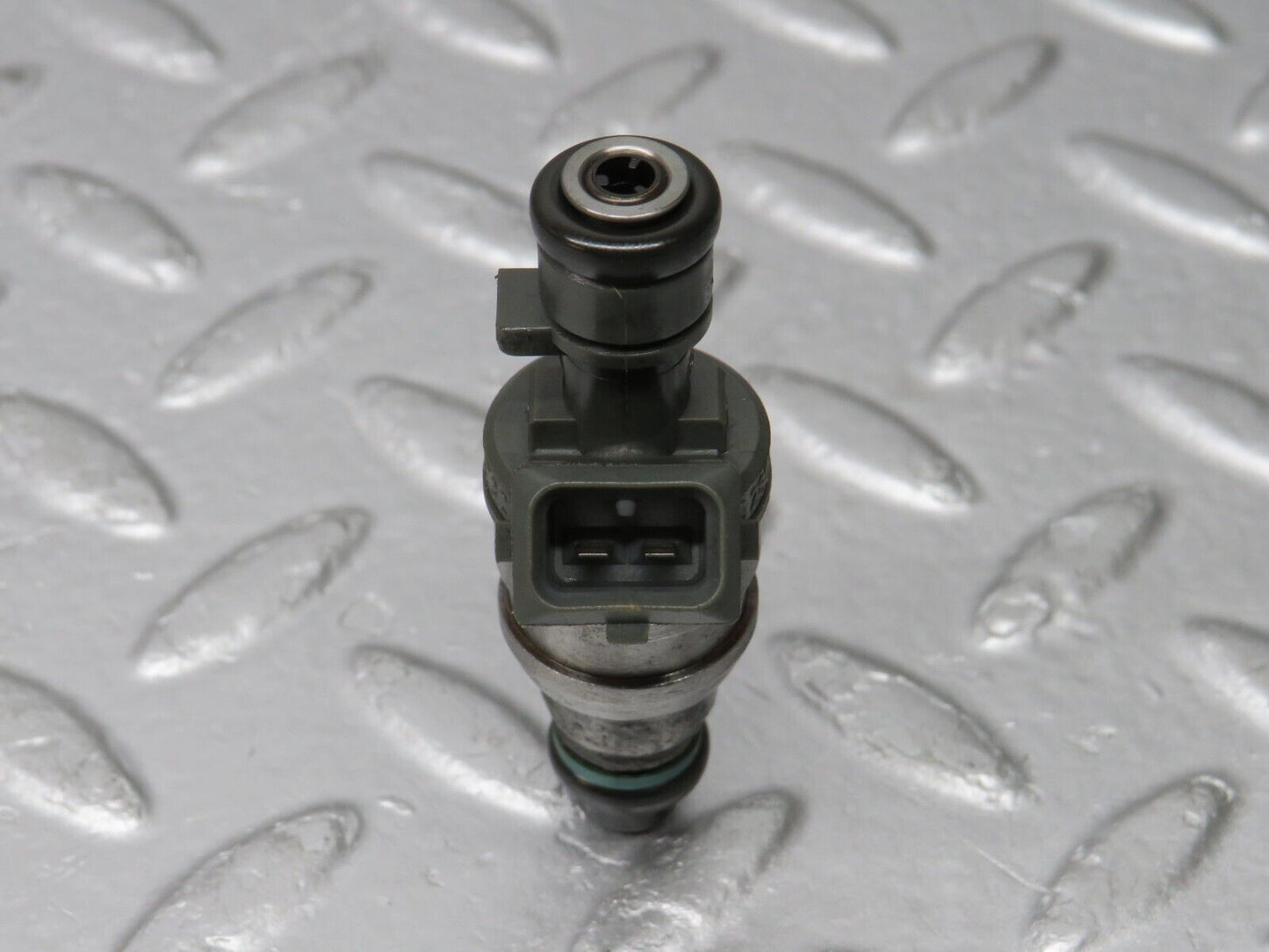 38143 Mercedes-Benz A124 320E Cabriolet Fuel Injector Bosch 0280155209 0000787323