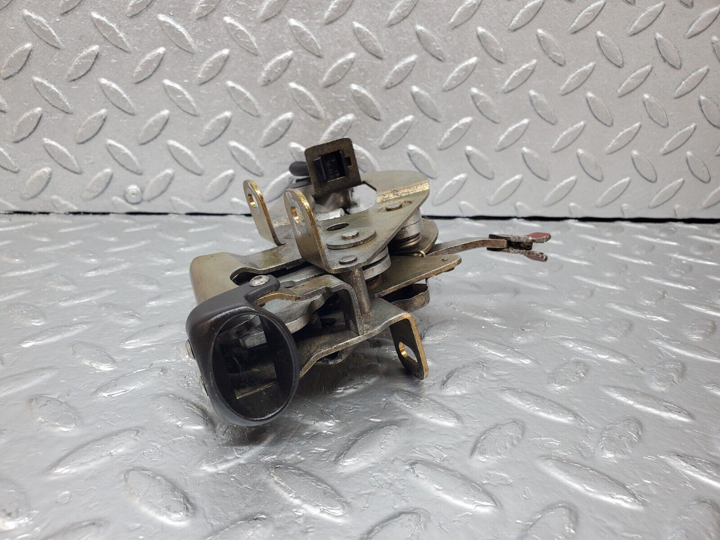 44982 Mercedes-Benz R129 300SL Coupe Rear Right Roof Lock Mechanism 1298000674