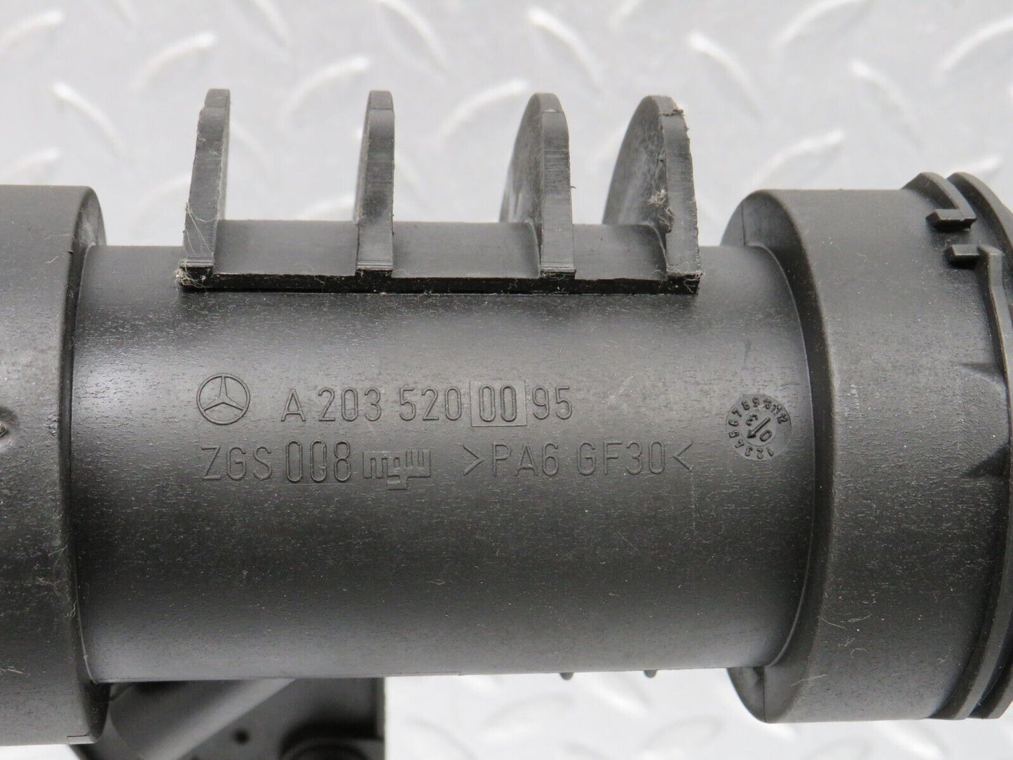 38818 Mercedes-Benz W203 W209 Air Flow Mass Meter Sensor Bracket 2035200095