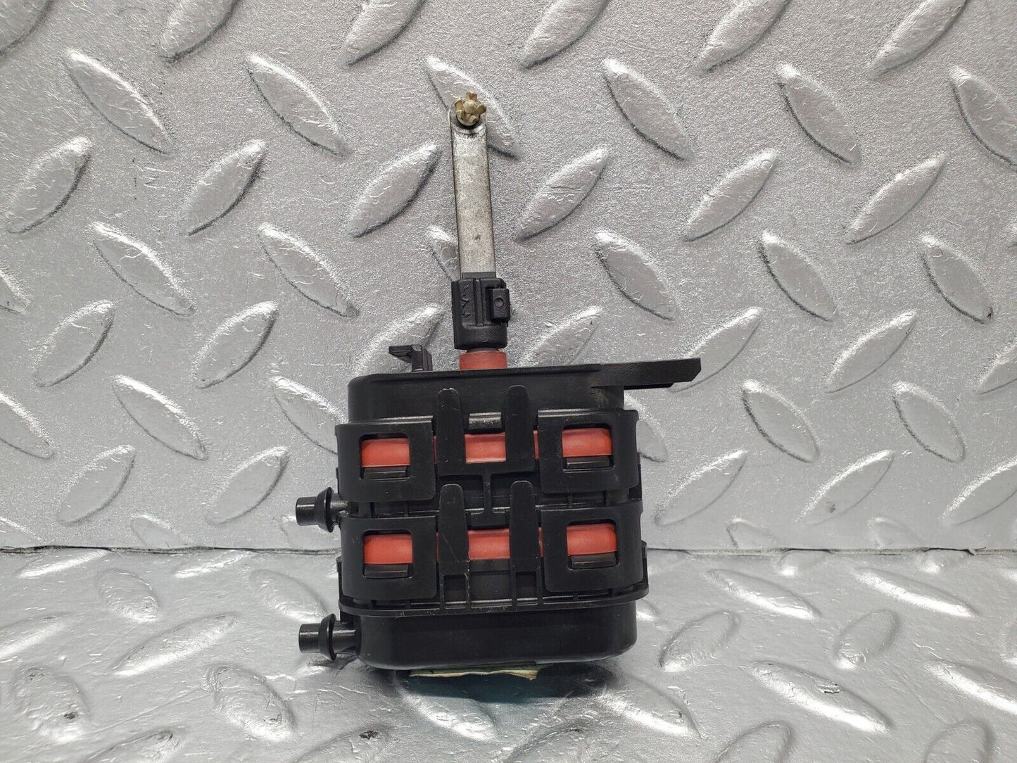 46994 Mercedes-Benz R129 320SL Coupe Heater Box Vacuum Actuator