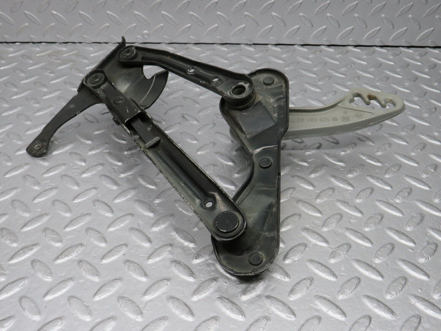 38040 Mercedes-Benz A124 320E Cabriolet Bonnet Hinge Right Side 1298870274