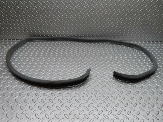 15019 Mercedes-Benz W140 S320 Front Right Door Seal