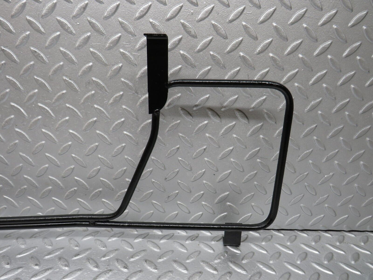 38168 Mercedes-Benz A124 320E Cabriolet Oil Cooler Pipe