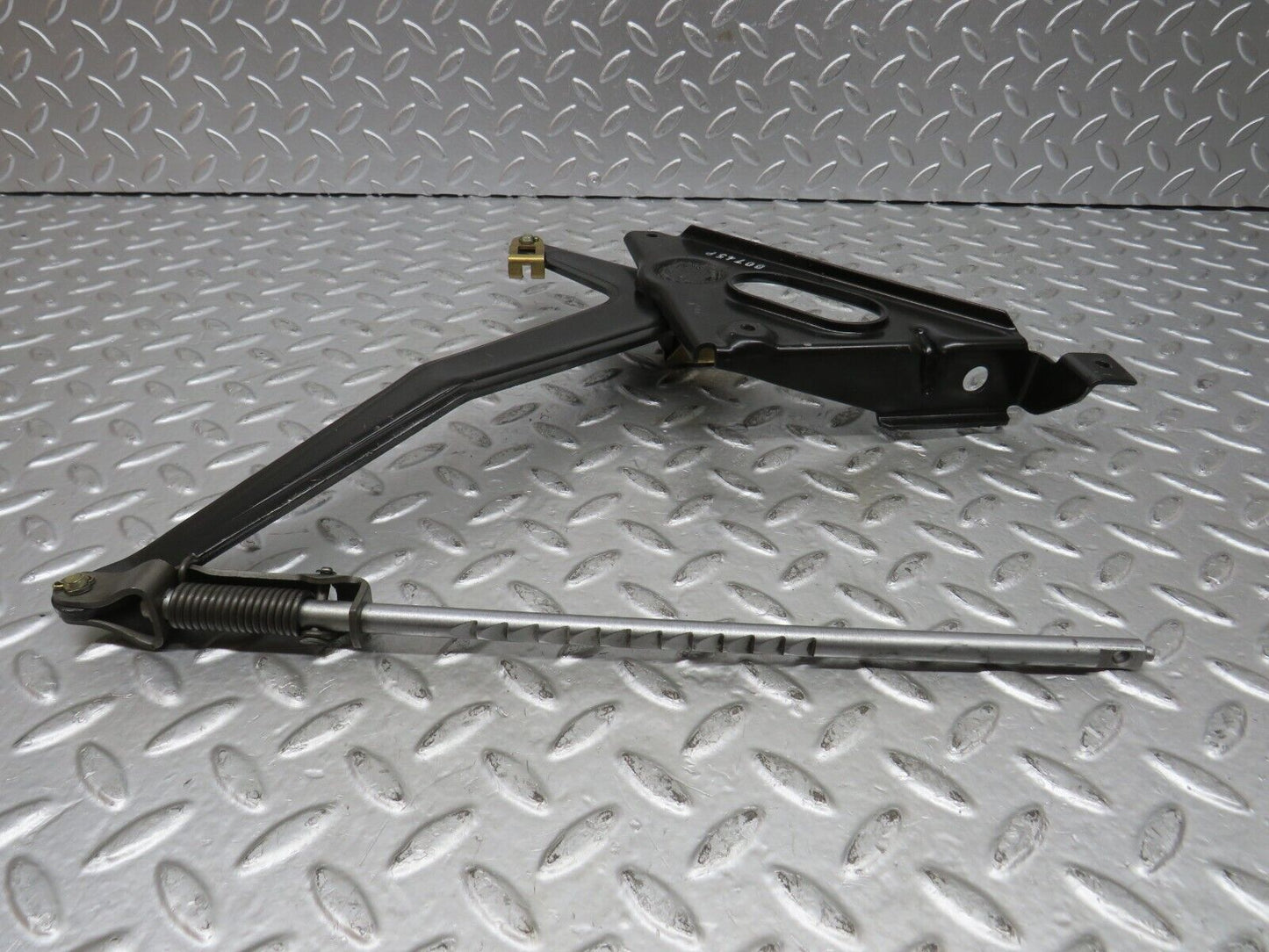 27455 Mercedes-Benz W123 280E Handbrake Regulator