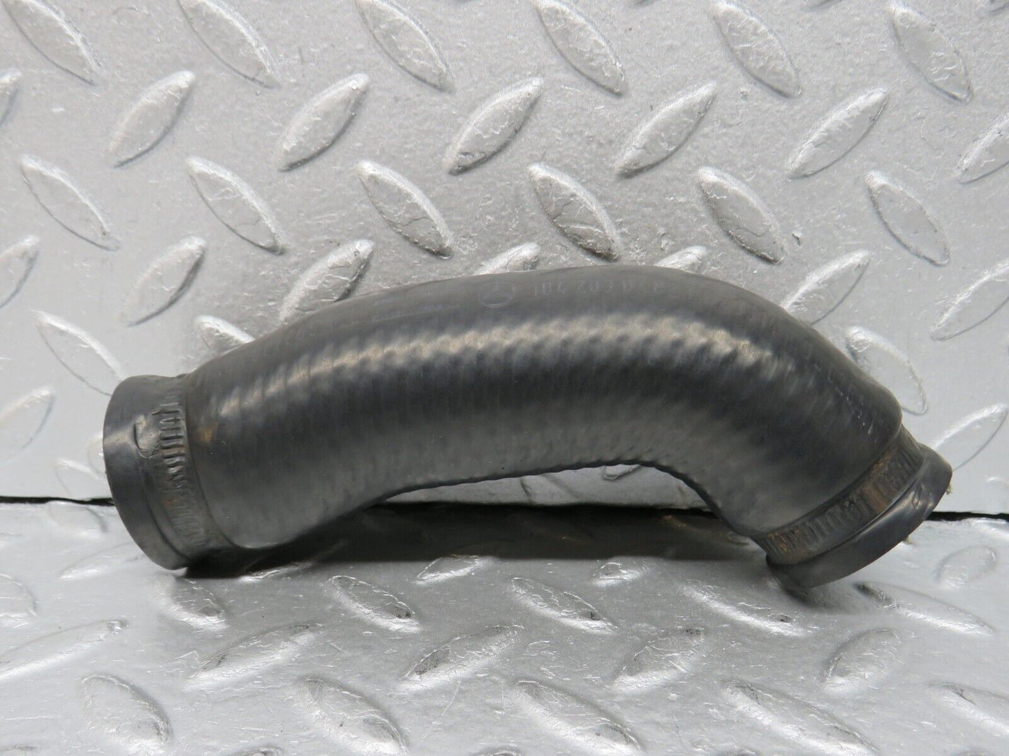 38062 Mercedes-Benz A124 320E Cabriolet Radiator Hose Pipe 1042030482