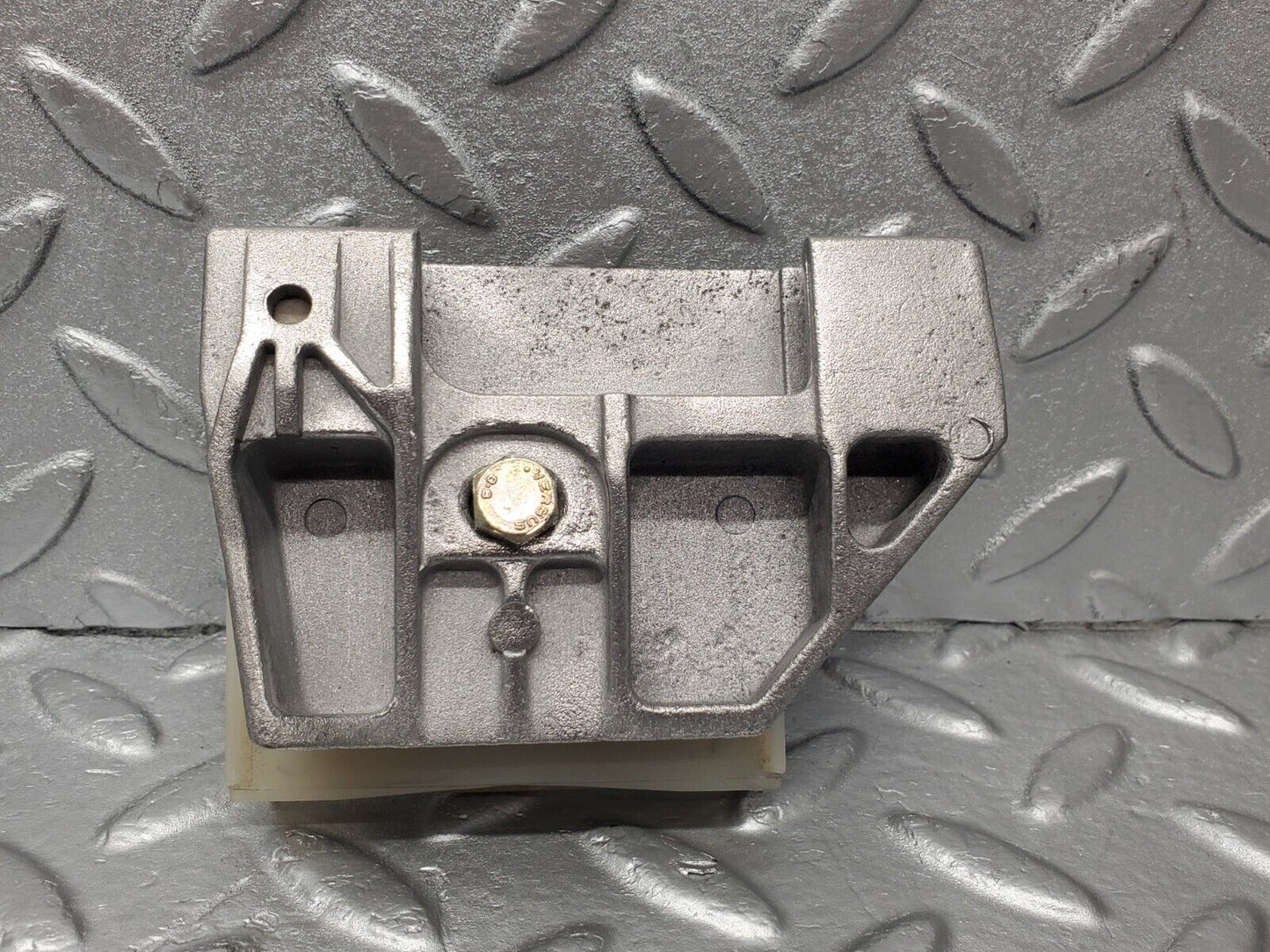 46955 Mercedes-Benz R129 320SL Coupe Door Window Guide Bracket 1247250332 1247250432
