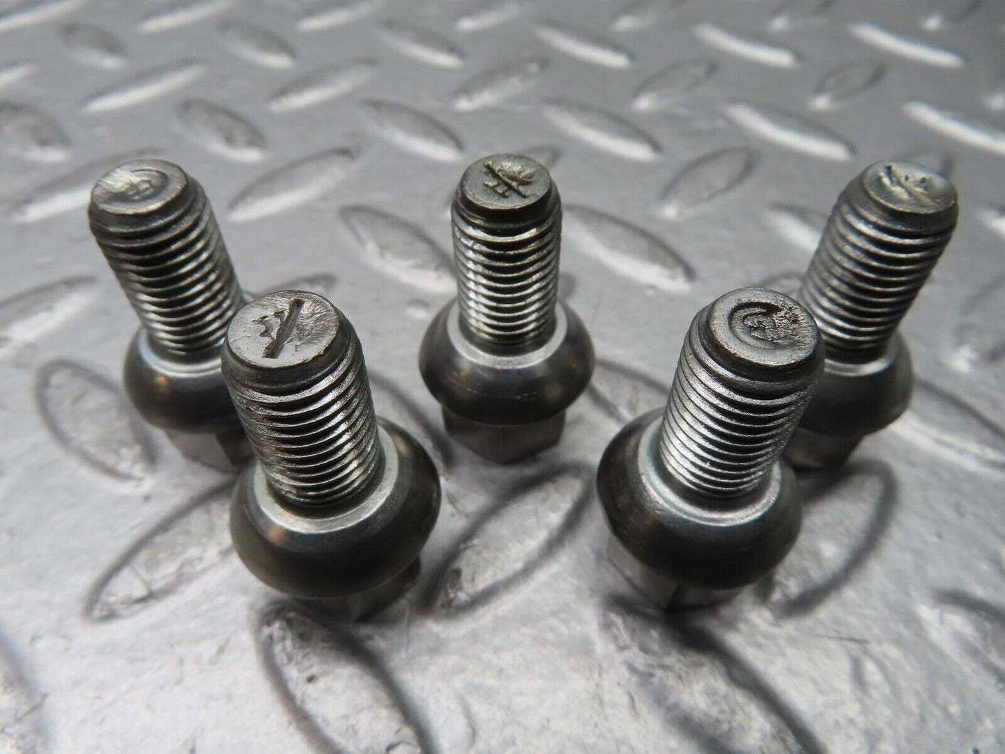 21638 Mercedes-Benz 5x Steel Wheel Lug Bolt M12x1.5