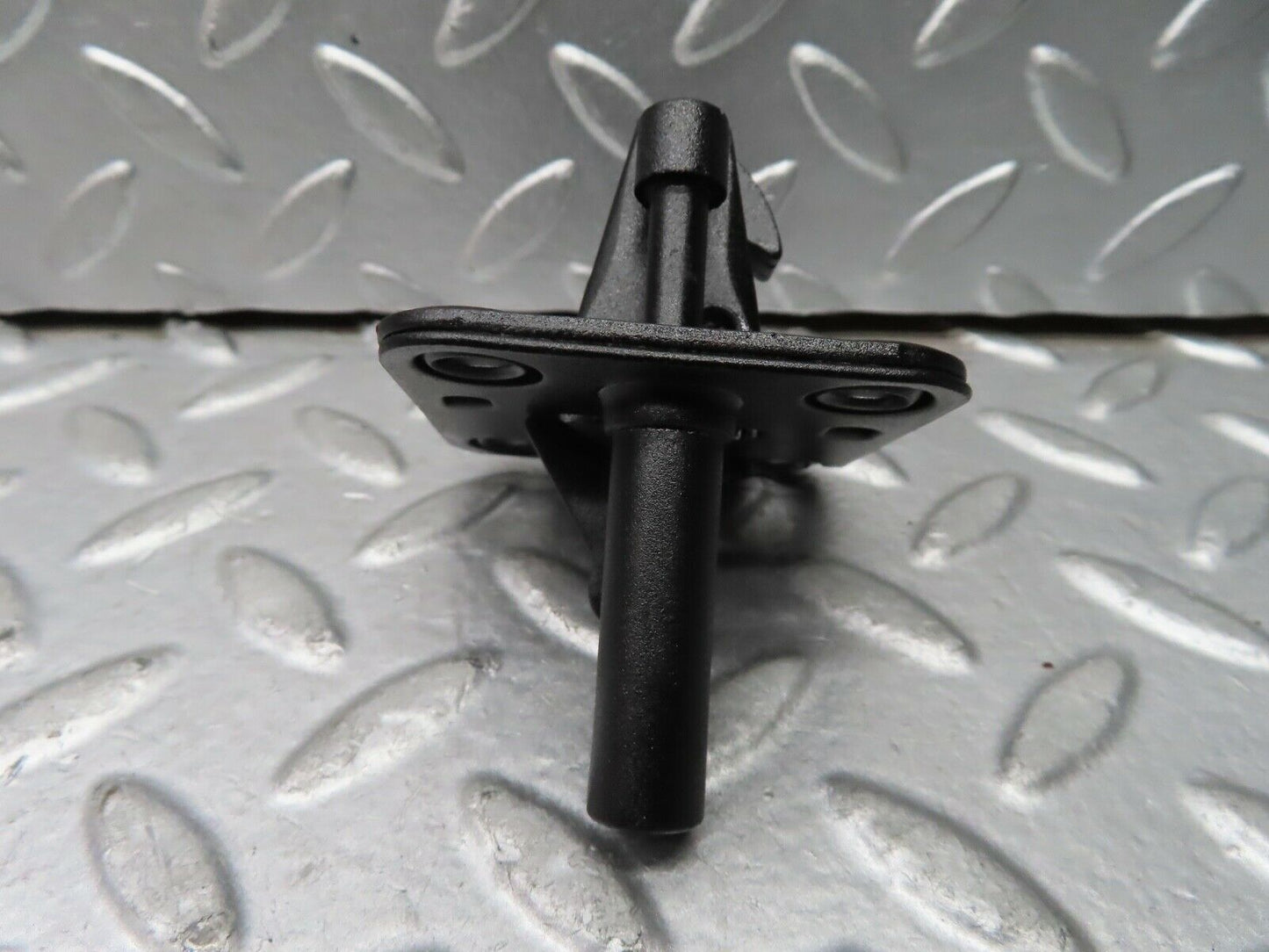 21633 Mercedes-Benz W123 230E Bonnet Lock Latch