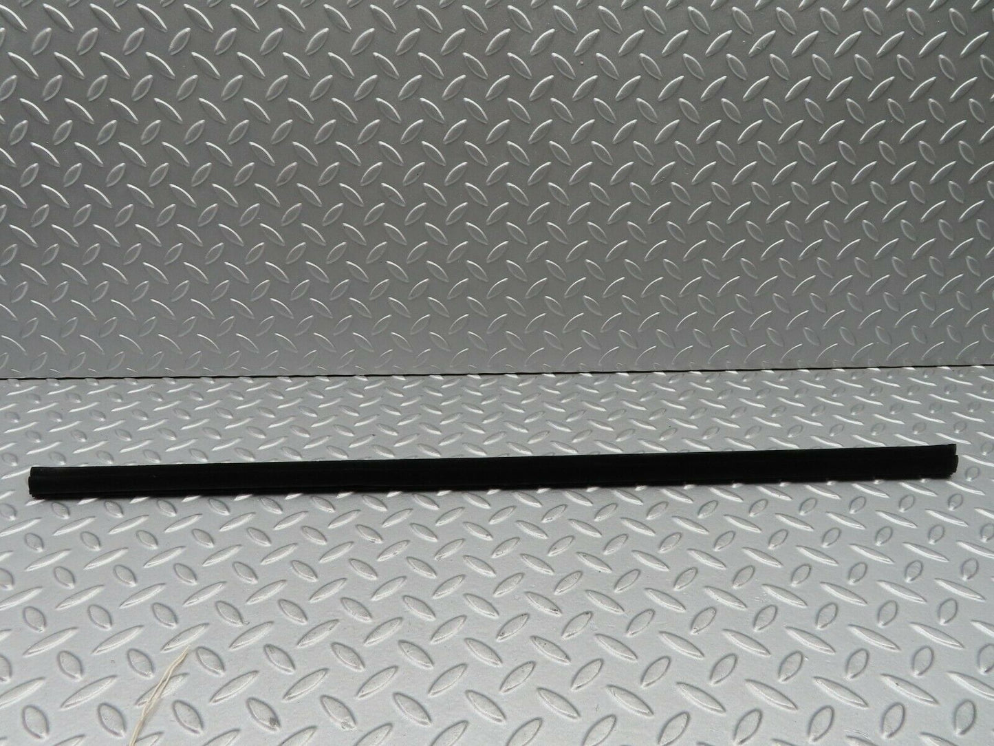 5271 Mercedes-Benz W124 230E Inner Window Weatherstrip Seal Front Right