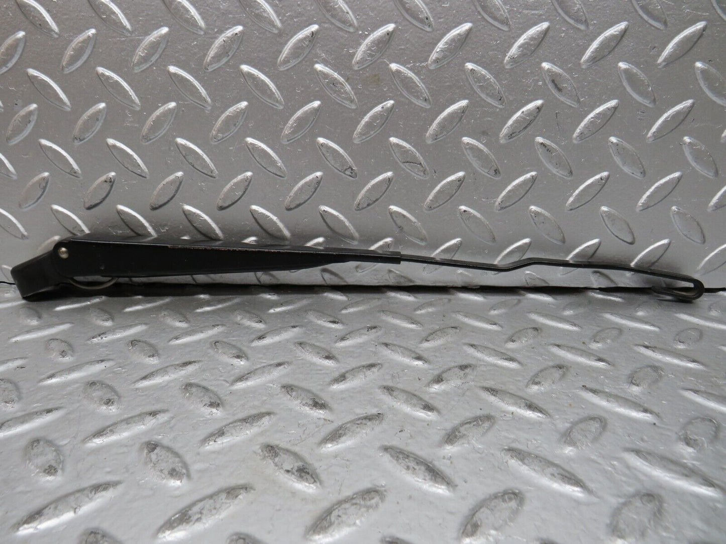 28108 Mercedes-Benz W123 280E Wiper Arm Bosch 3399990553