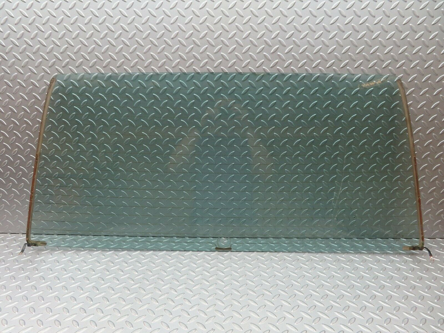 4064 Mercedes-Benz S123 200T Wagon Rear Windscreen Glass