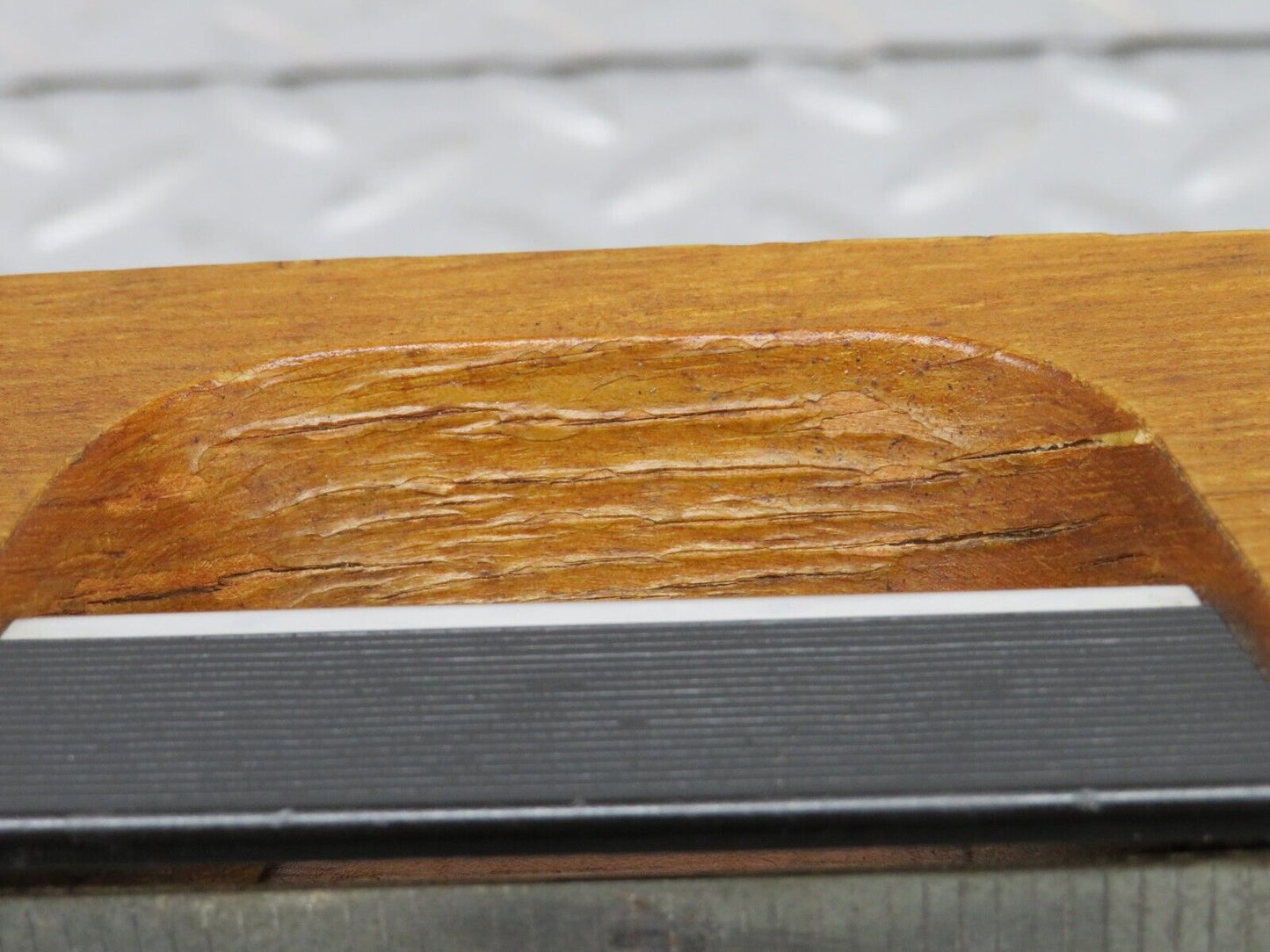 37552 Mercedes-Benz W109 300SEL Centre Console Ashtray Wood Finish