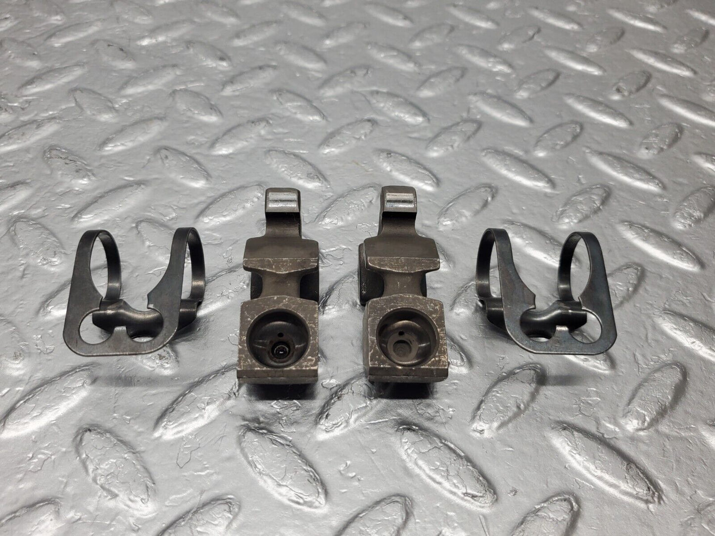 46612 Mercedes-Benz C123 280CE Coupe Valve Rocker Arm With Spring And Tappet