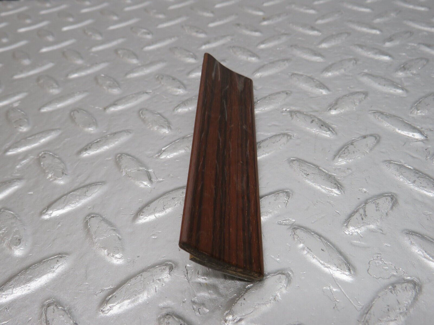 33175 Mercedes-Benz W124 Dashboard Wood Trim