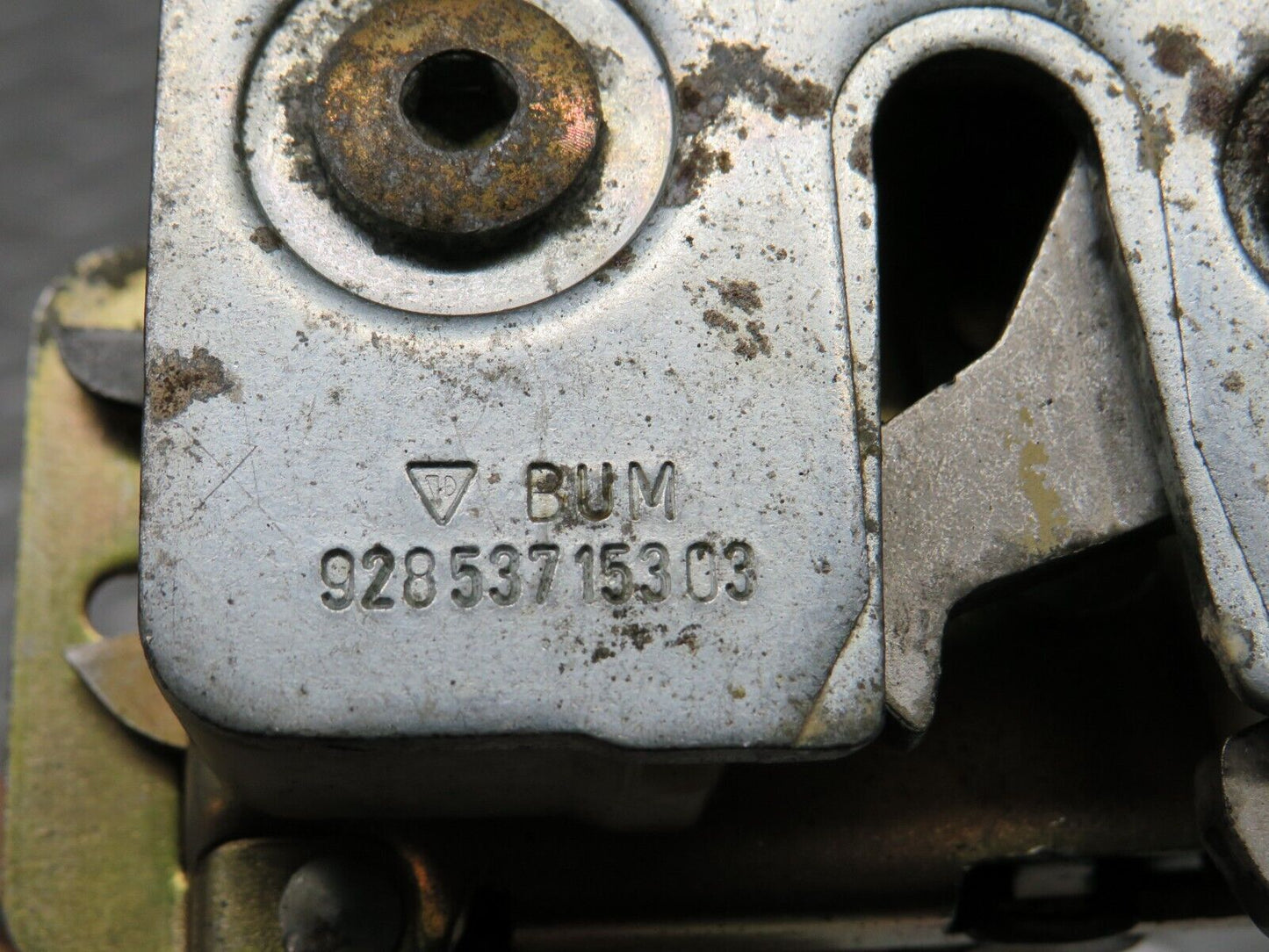 30103 Porsche 924 Left Door Lock Mechanism 92753705306 92853715303