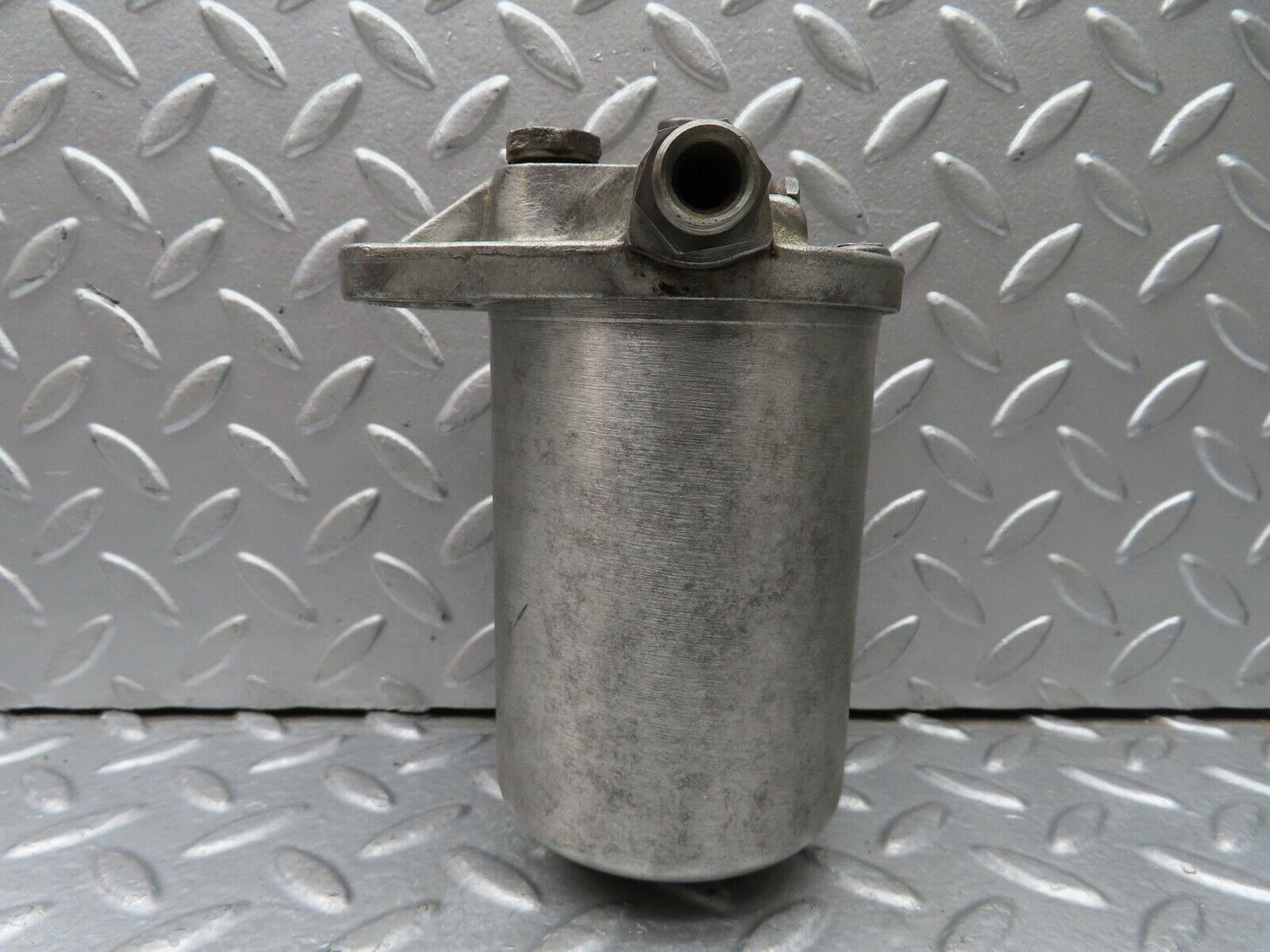 18289 Mercedes-Benz W111 220SE Coupe Fuel Filter Housing