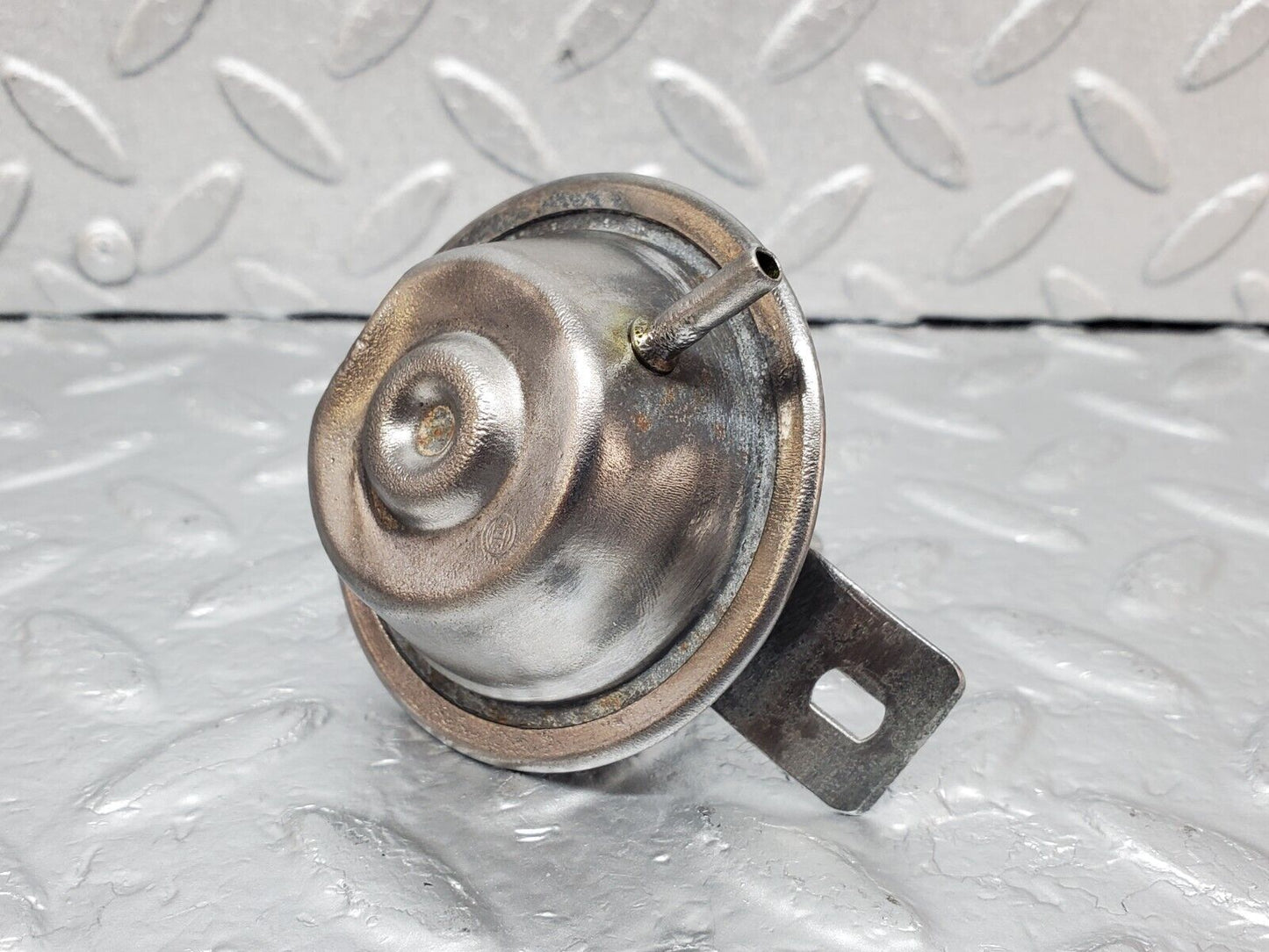 45427 Mercedes-Benz 280E M110.983 Ignition Distributor Vacuum Control Valve