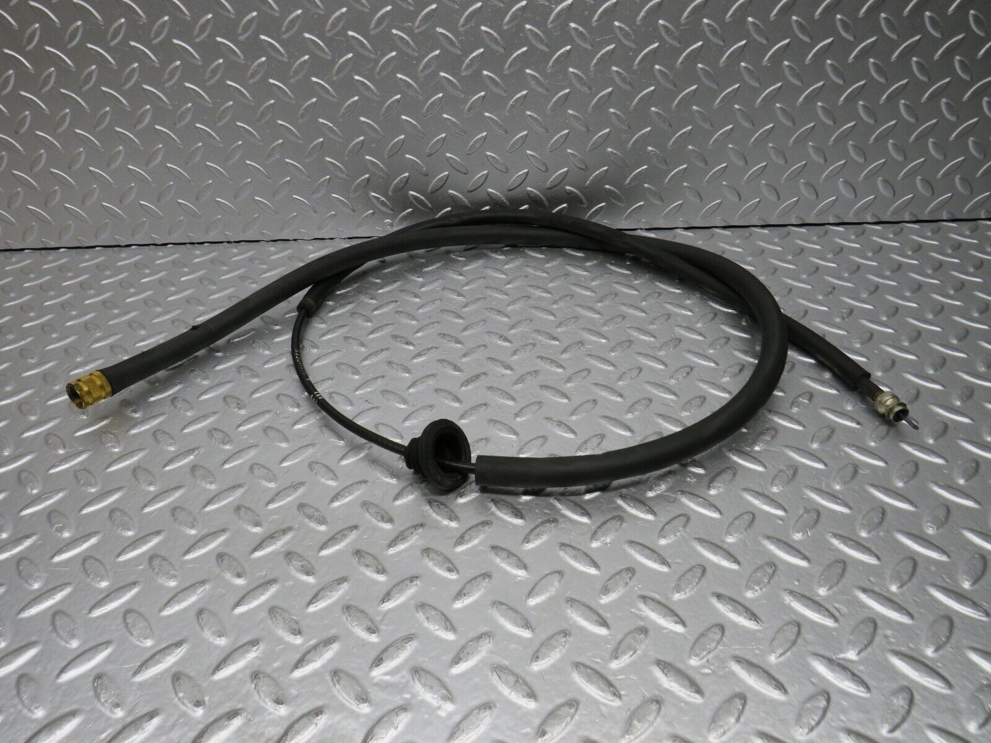 30526 Mercedes-Benz W124 230E Speedometer Cable 1245400568 For Automatic Gearbox