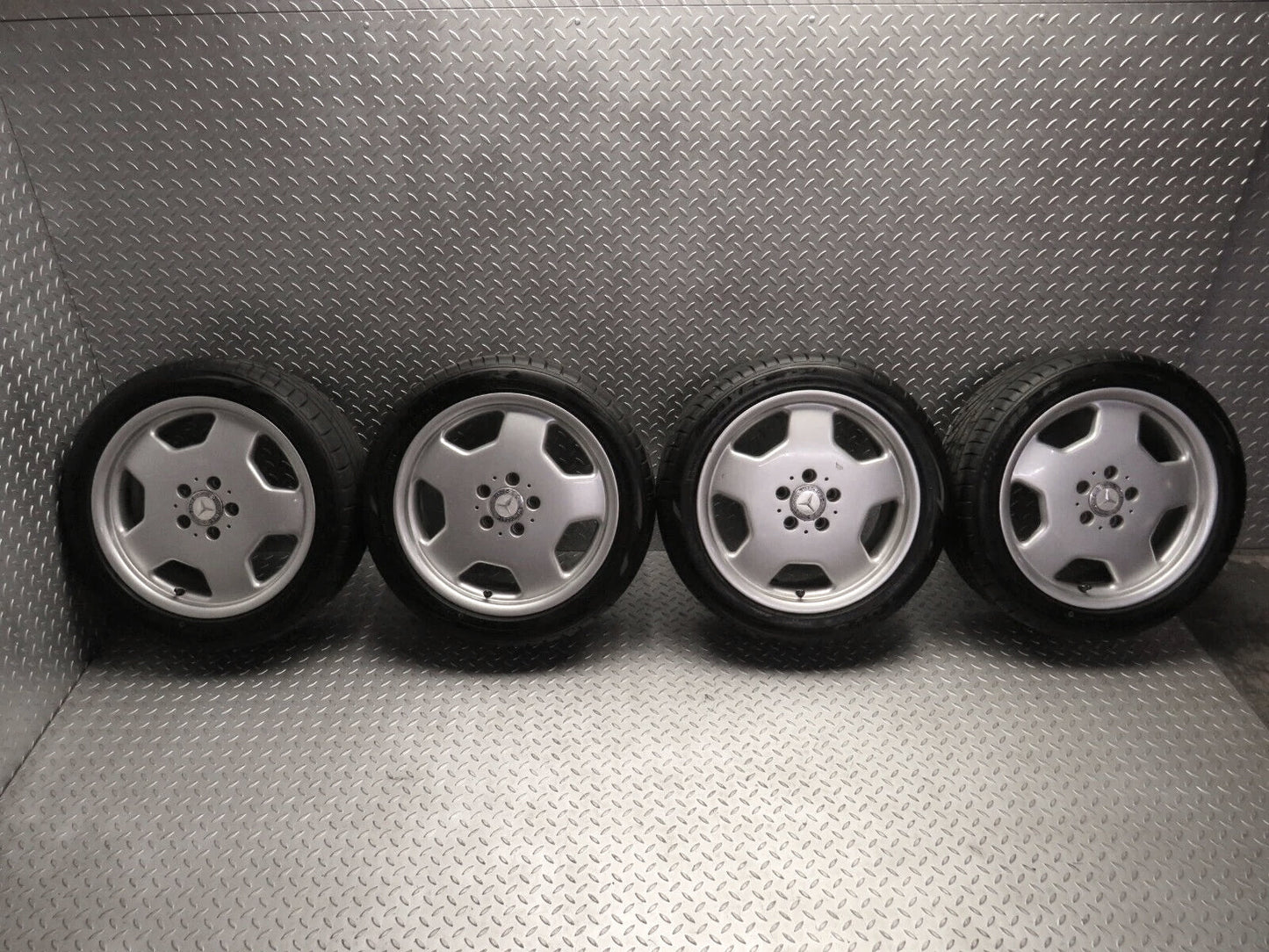30424 Mercedes-Benz Alloy Wheel Set 7.5Jx17H2 ET35