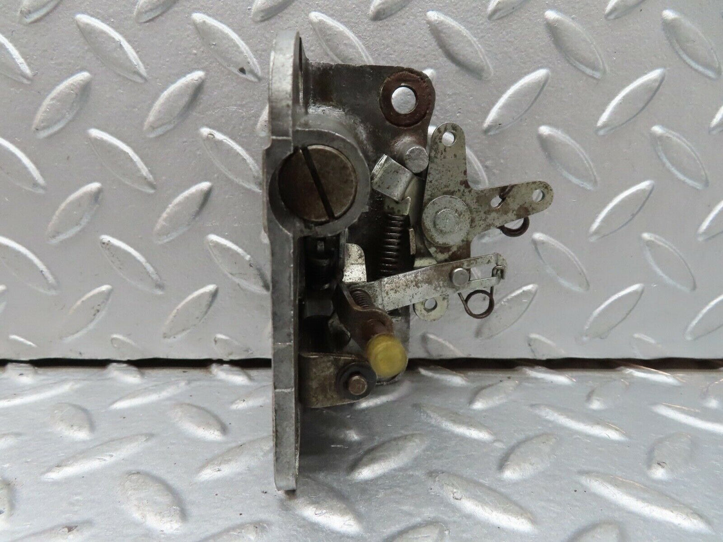 18770 Mercedes-Benz W120 W121 Ponton Rear Right Door Lock Mechanism