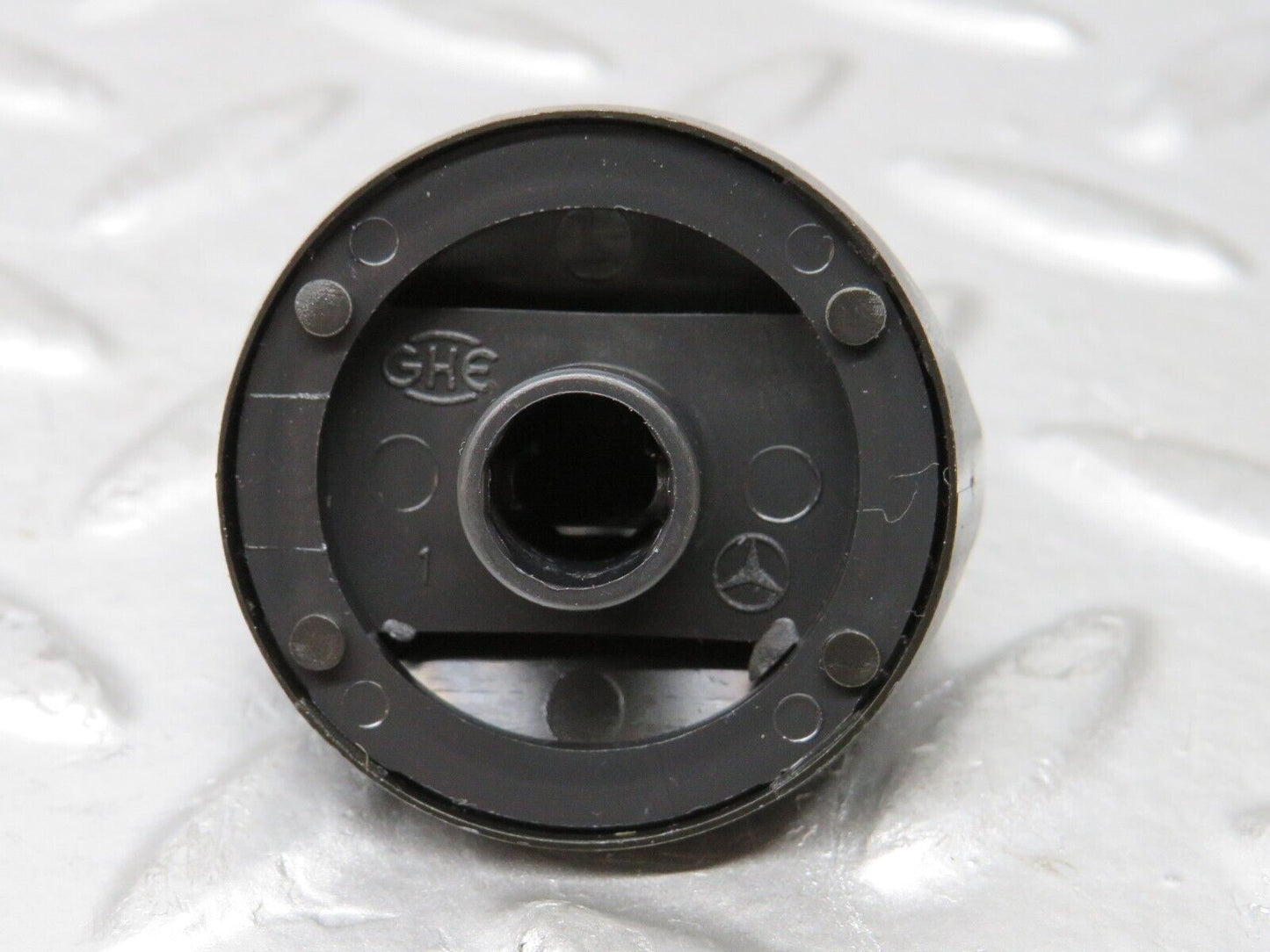 29750 Mercedes-Benz W123 230E Heater Control Knob Set